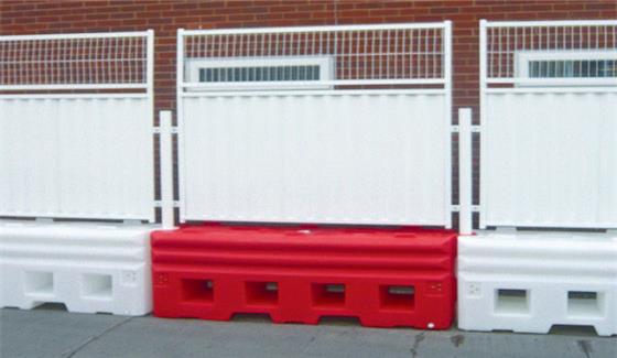 RB22 Restraint / Crash Barrier with Mesh Extension