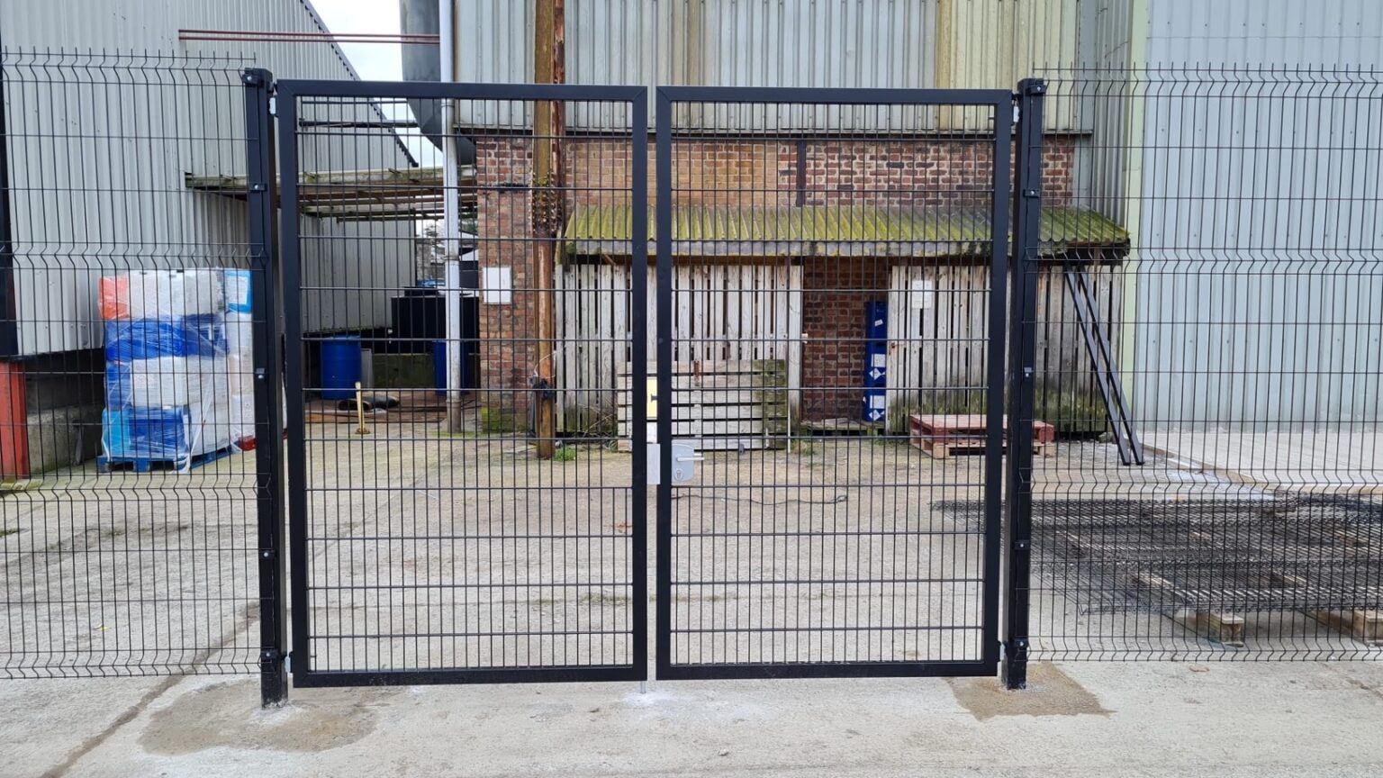 Ridgeway Thor Swing Gates - RidgewayFencing.com